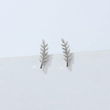 Load image into Gallery viewer, Surou  Version By Hand Leaves Earrings Fashion Simplicity Earrings Female Ornaments Boho Bijouterie